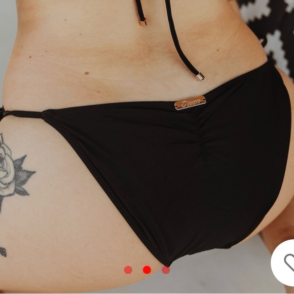 Dixxon Lace Bikini - Picture 3 of 5